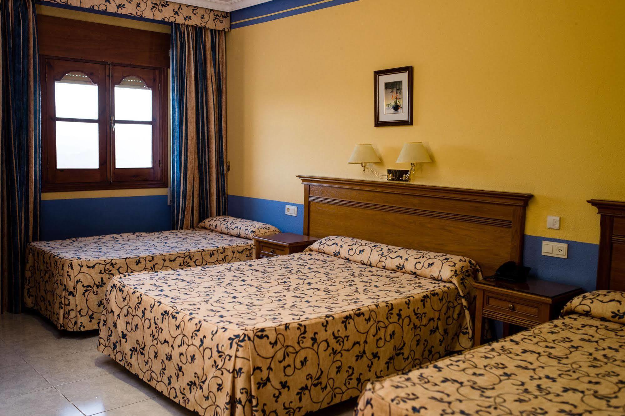 Hotel La Sierra Antequera Esterno foto