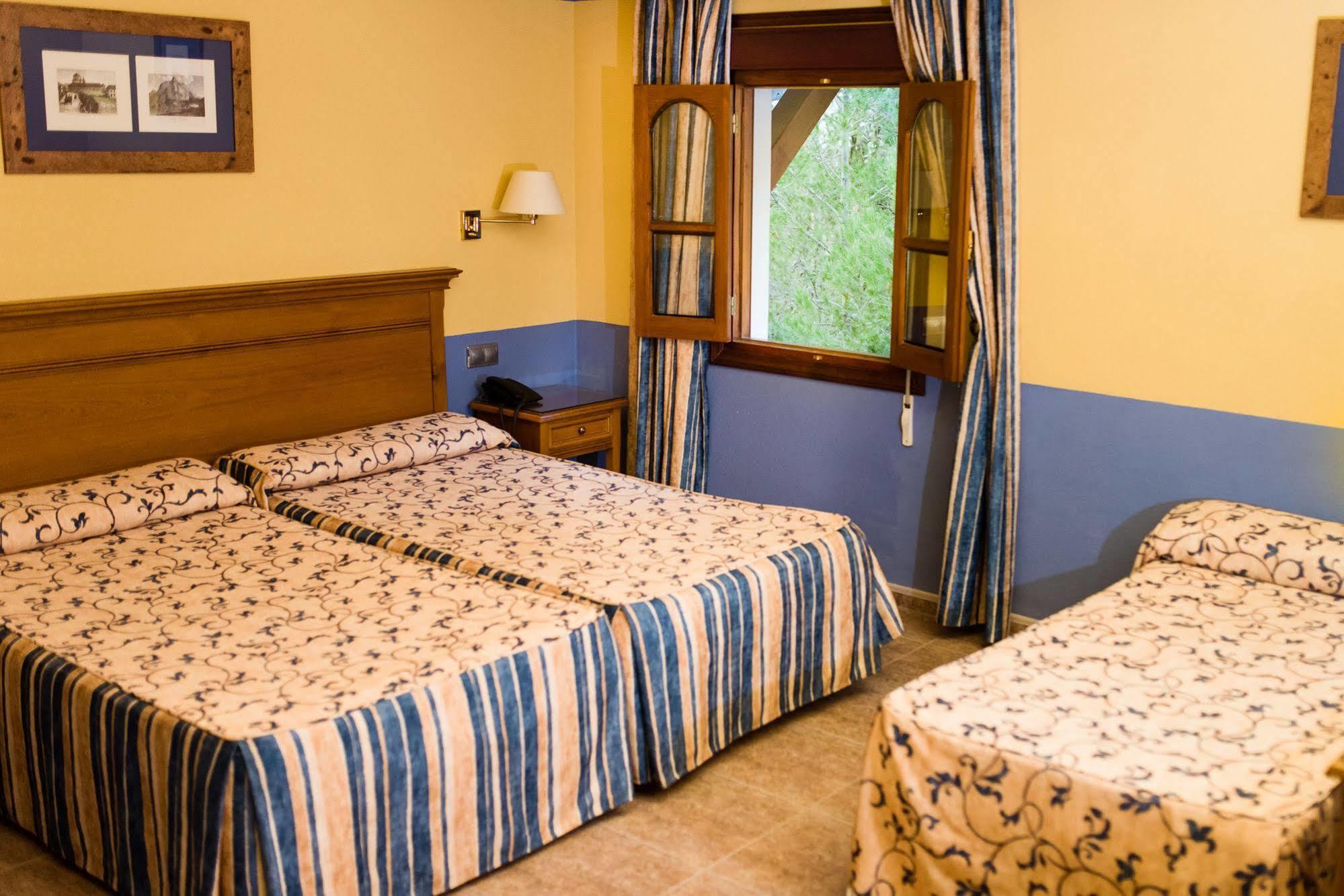 Hotel La Sierra Antequera Esterno foto
